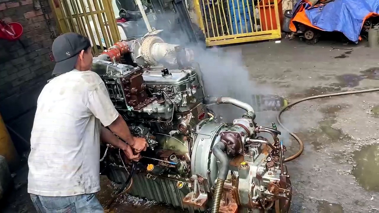 YANMAR 6GH ( 250 HP )