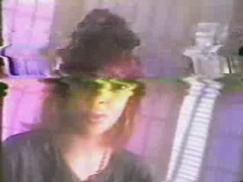 Mary J. Blige - MTV News 1995