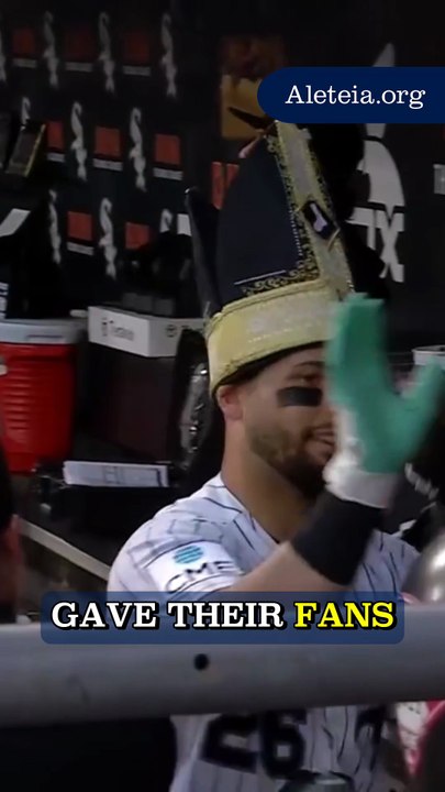 White Sox Honor Pope Leo