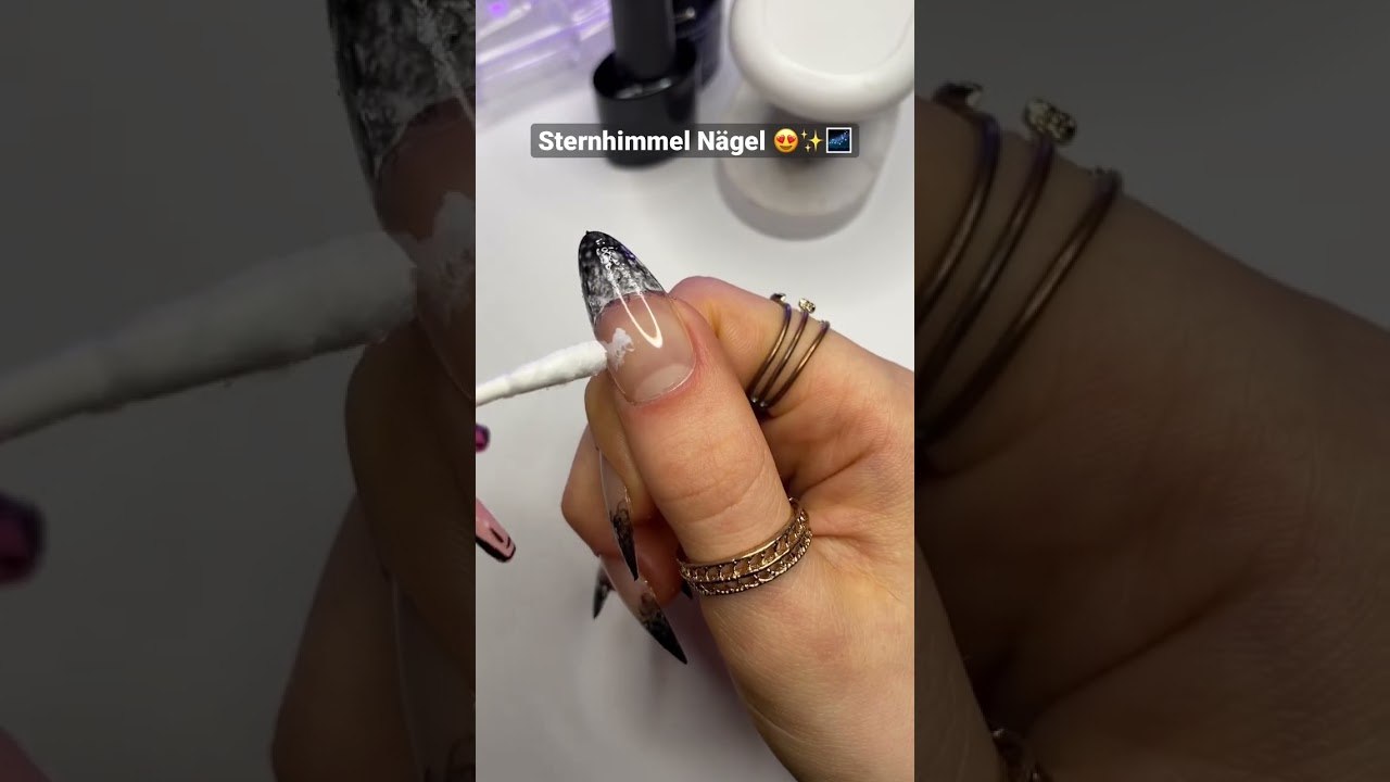 Einfache Sternhimmel Nägel ☺️🌌✨ #shorts #nails #gelnails #naildesign