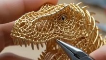 Crafting a Stunning Gold Wire Dinosaur Sculpture #wireart #dinosaur #handmade