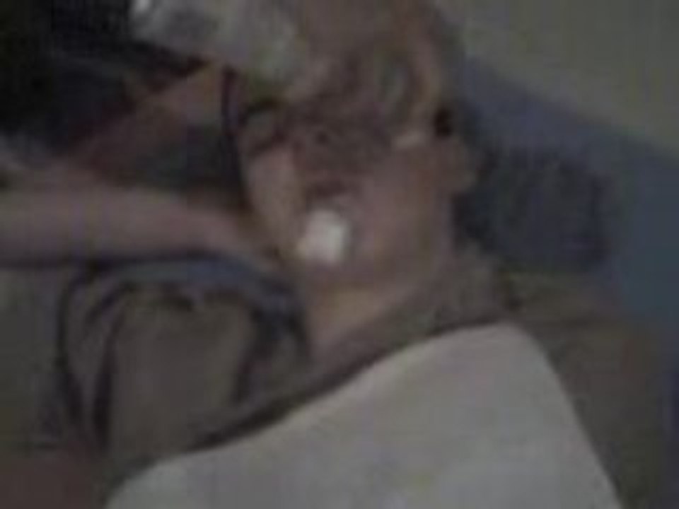 Crasse à un pote pendant un voyage en espagne !!!!