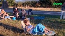 Plusieurs curieux à l'observatoire de Humain pour voir l'éclipse