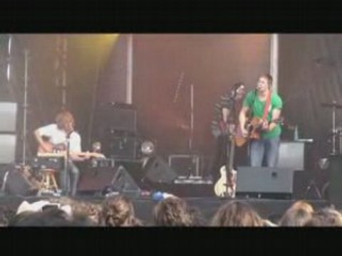 Girls in Hawaii - Fields of gold @ Solidays