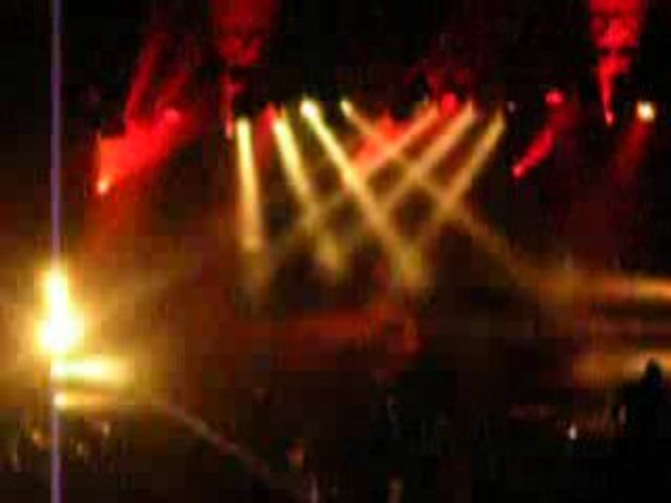 ez3kiel "surement" live @ terresduson 2008