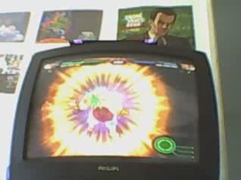 Broly (level 60) vs sangoku 4(8),vegeta 4(8), Gogeta 4(226)