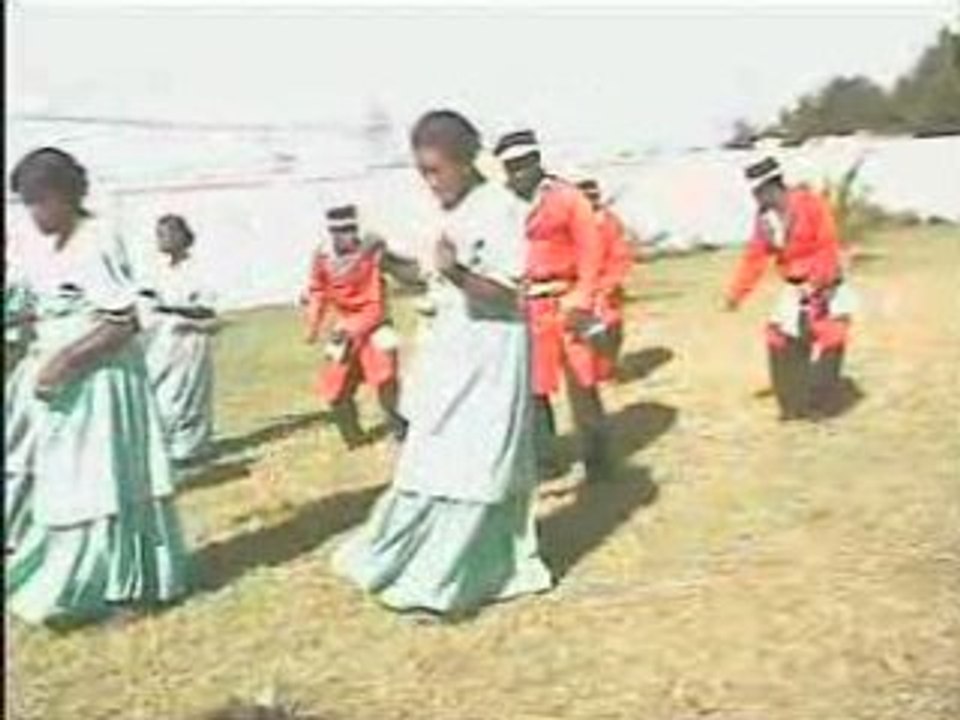 HIRA GASY  Ramilison Besigara10 Août 2005 (Tsiliva)