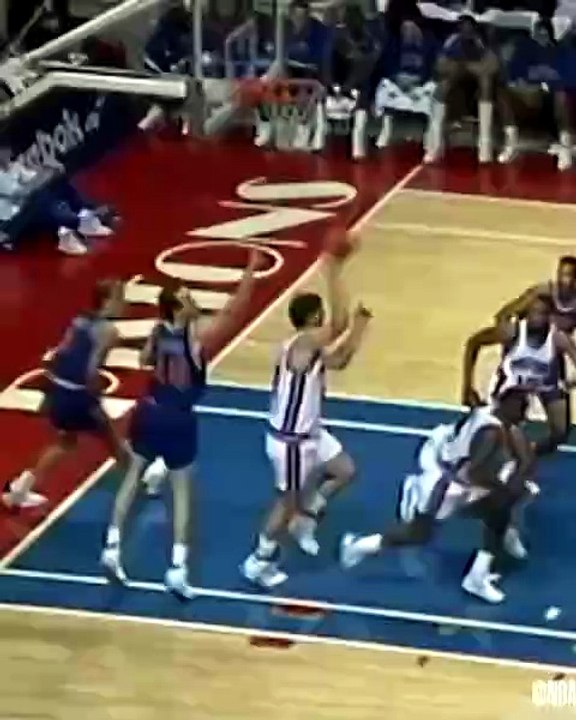 The Legend Isiah Thomas With Crazy "Bounce Pass" On The Fastbreak 1993