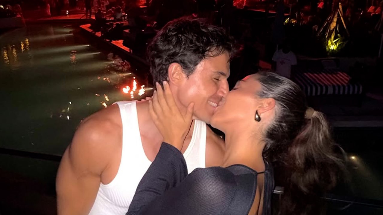 Álex González, como nunca le habíamos visto con su novia, Carla Virgós: "Por muchos más amaneceres juntos"