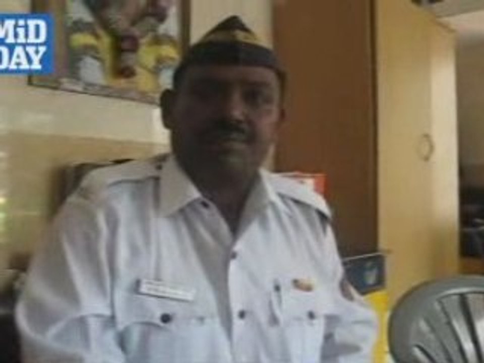 Traffic Constable was allegedly assaulted by BEST Driver