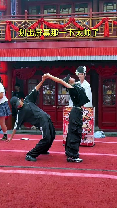 Chinese Street Performance 😱🔥 | Unexpected Dance Moment
