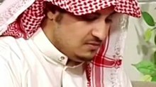 إعلان رسمي مكتوب بخط اليد وجايب العيد بالصياغة ( نعي مو إعلان فندق 😳😂)