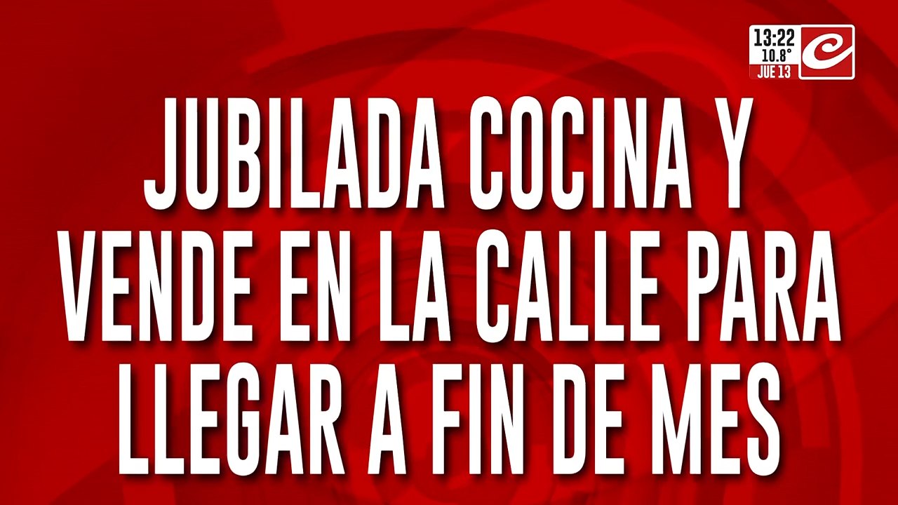 Jubilada de 80 años cocina y vende en la calle para llegar a fin de mes
