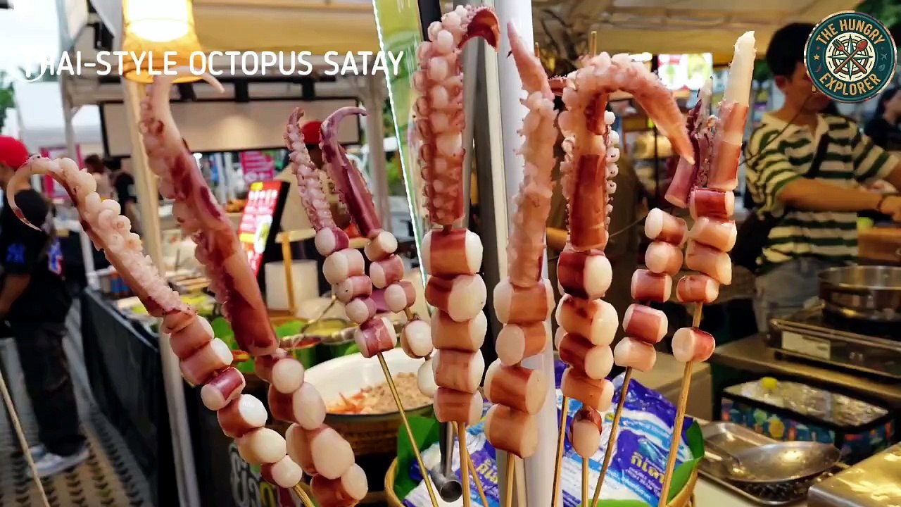 Amazing—octopus skewers and special Thai-style pizza