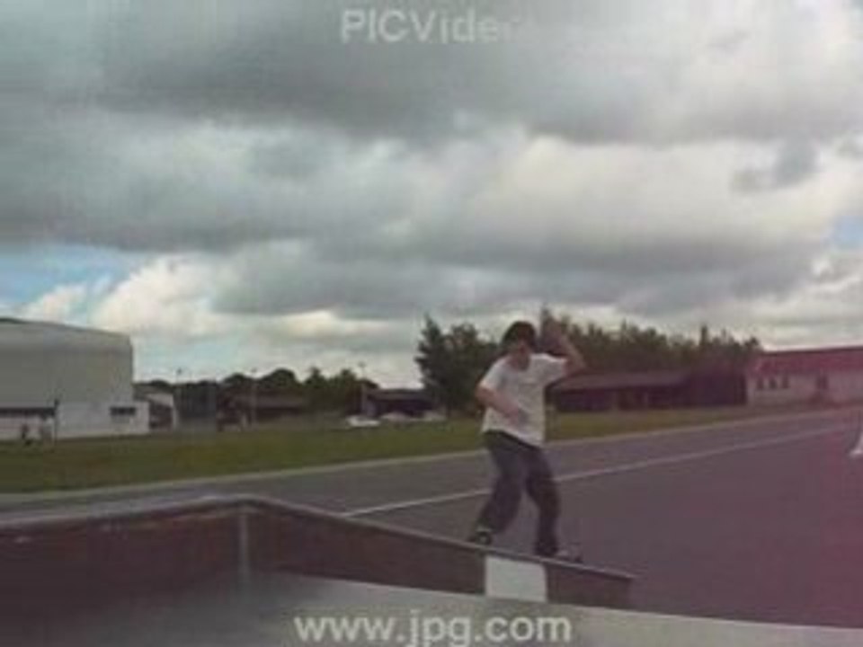 Slide sur le ledge en entier !!! =D