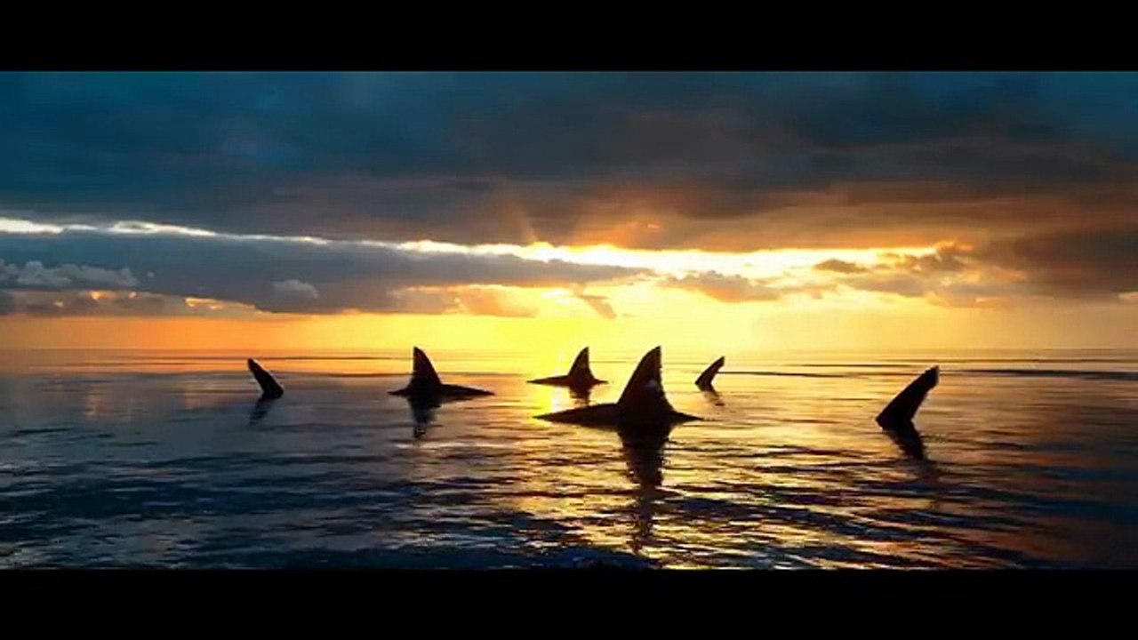 This lake hides creatures that leave no one ali...