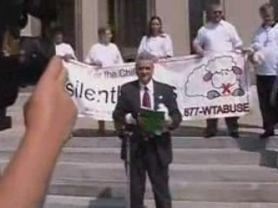 7/7 LES SECTES ENFANTS SOUS EMPRISE