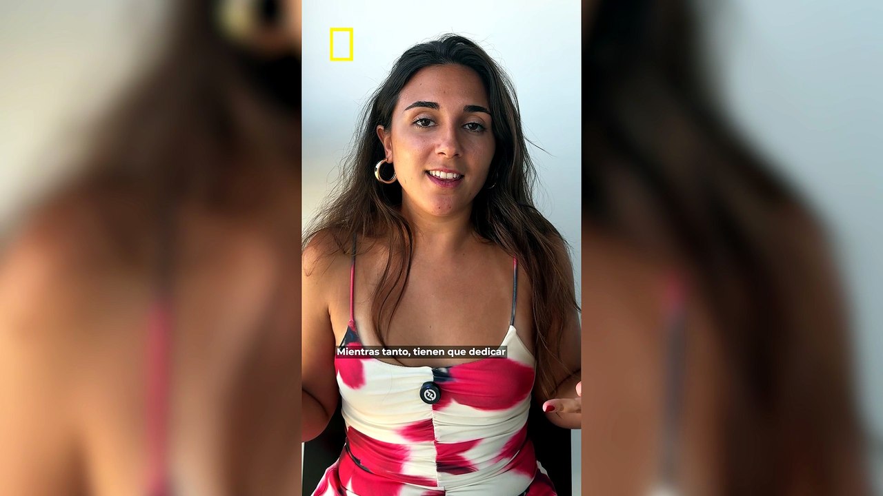¿Qué hacen estas ballenas boca arriba? La respuesta podría ser más sencilla de lo que parece
