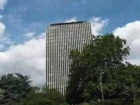 Bruxelles (Belgique) : des gratte-ciel de gauche à droite