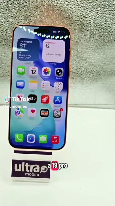 iPhone 17 Pro Max is the MUST-HAVE Phone of 2026 🔥