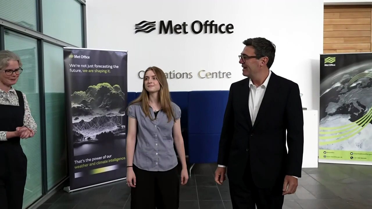 Andy Burnham visits the Met Office