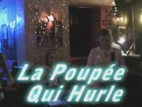 La Poupée Qui Hurle - J'attends au coin du bois