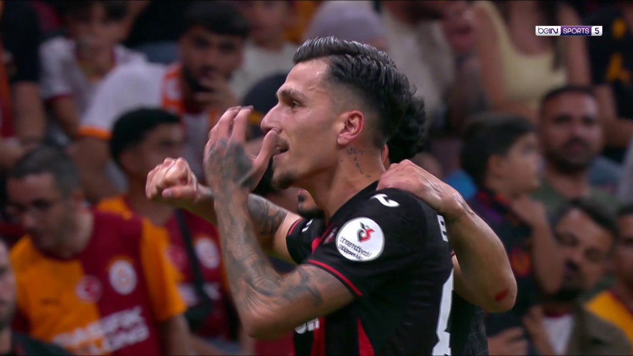Alexandros Kyziridis scores a STUNNING goal to...