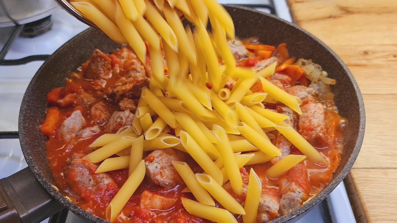 Ein einfaches Nudelrezept, das köstlich und schnell für die ganze Familie ist