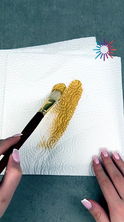 Elegant golden rose crafted with napkins🌹💛