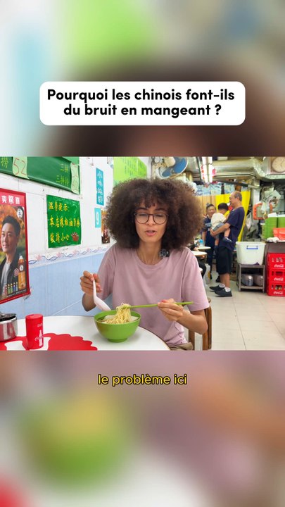 Manger avec les baguettes