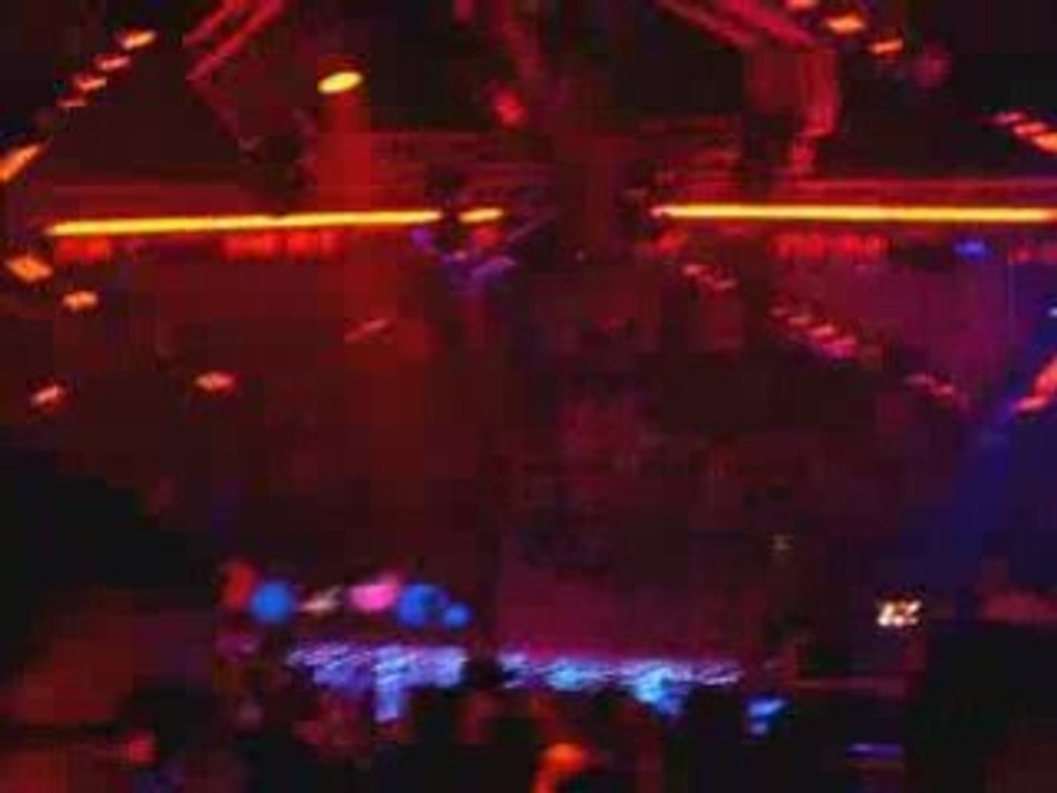 Binum @ Métropolis 11-07-2008 18 Arno - Upgrated