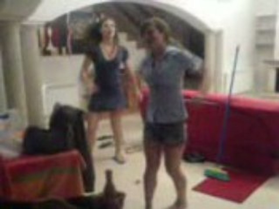 Maé + mimi dance HSM