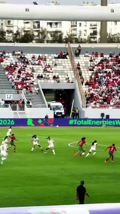 Morocco 1-0 Algeria Azraf with the footwork, th...