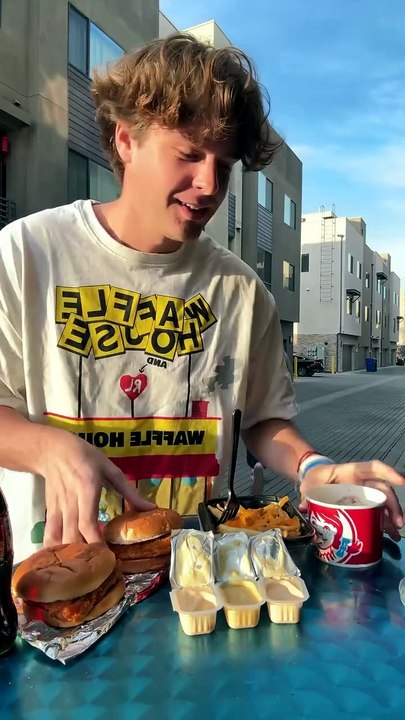 Food challenge with friend