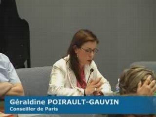 Kiosque à journaux à l'angle Cambronne/ Lecourbe