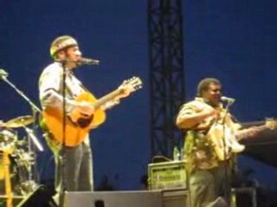 Diamond on the inside live acoustique