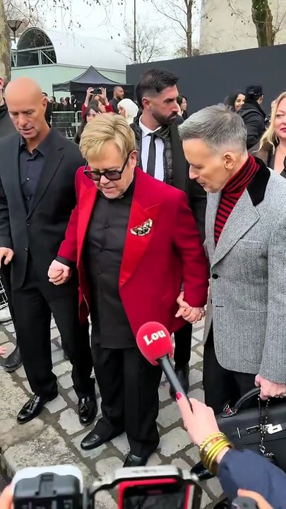 #eltonjohn  #valentino  #paris
