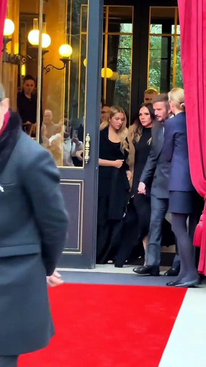 #VictoriaBeckham Leaves La Réserve Hotel Ahead of Her Official Decoration in #Paris  Surrounded by Her Family: #DavidBeckham, #HarperBeckham, #CruzBeckham & Romeo Beckham
