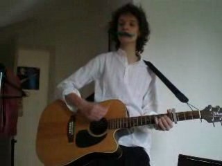 Nicolas à la guitare