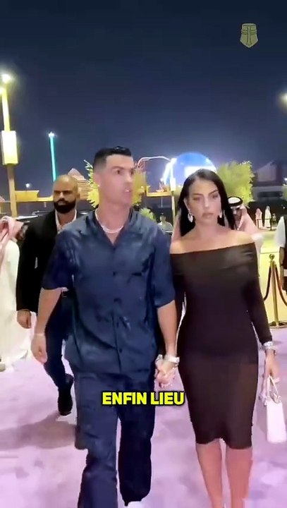 Après neuf ans passés ensemble, ils sont enfin mariés. #celebrity #cr7 #football #star #france