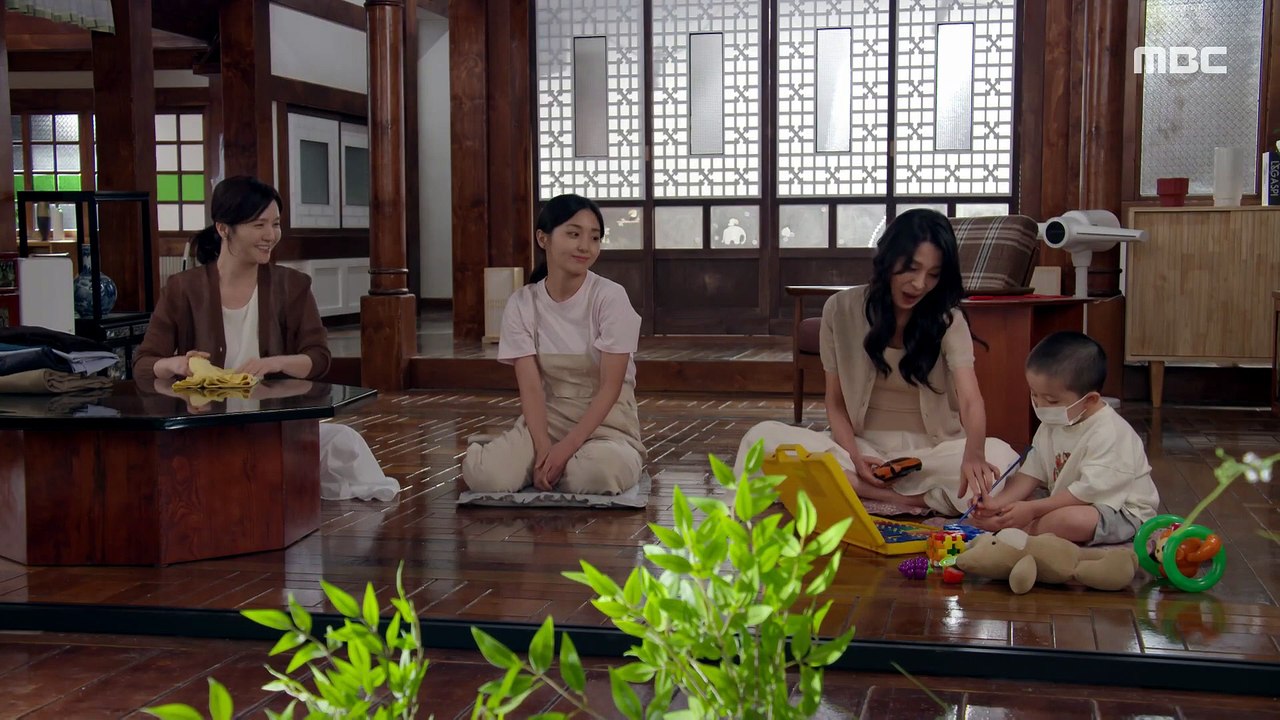 ＂나지니 그림 좋아하지＂ 성이언에게 심술부리는 박솔라, MBC 260817 방송