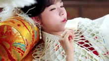 現代社畜虞棲見猝死後穿成大裕朝年輕寡太后 自知毫無權謀底子的她一心擺爛 靠現代歪理話術糊弄眾人 卻早被權傾朝野的奸臣方錦羨看穿_1