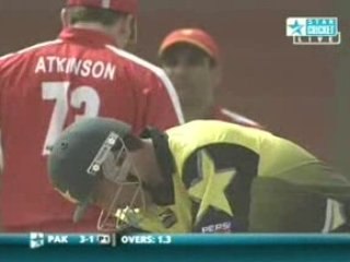 Hong Kong vs Pakistan | Irfan Ahmed | 2nd Over | (4)