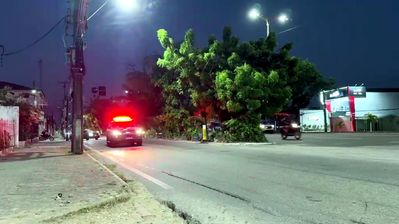 Operação combate a venda ilegal de "canetas ema...