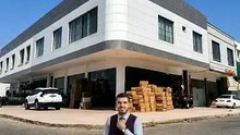 بینایەکی بازرگانی فراوان لە شاری شیان