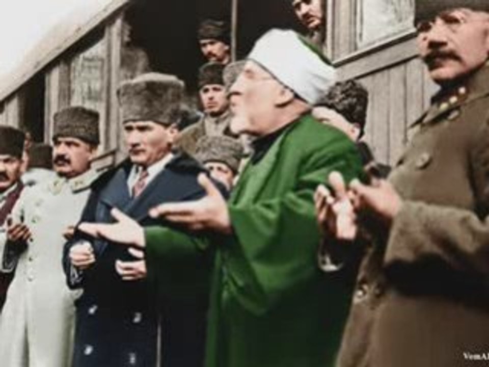 ATATÜRK DINSIZ MI?