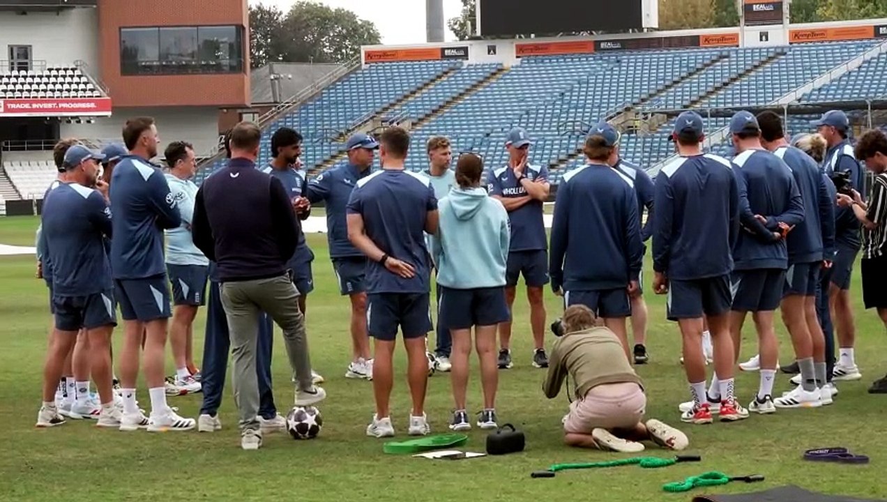 Jordan Cox Reveals Phone Call with Joe Root Aft...