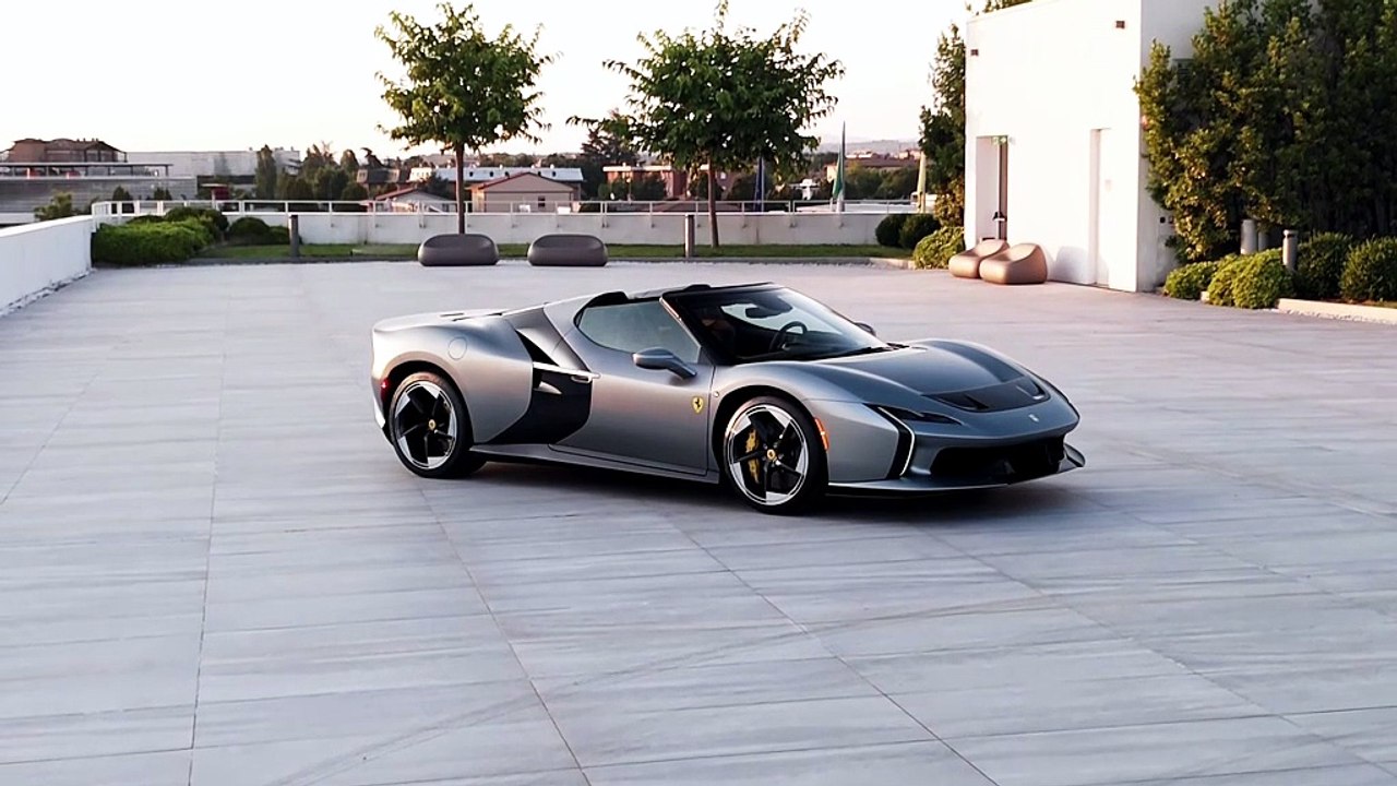 Ferrari HC25 : un roadster unique one-off sur base de F8 Spider à toit ouvert