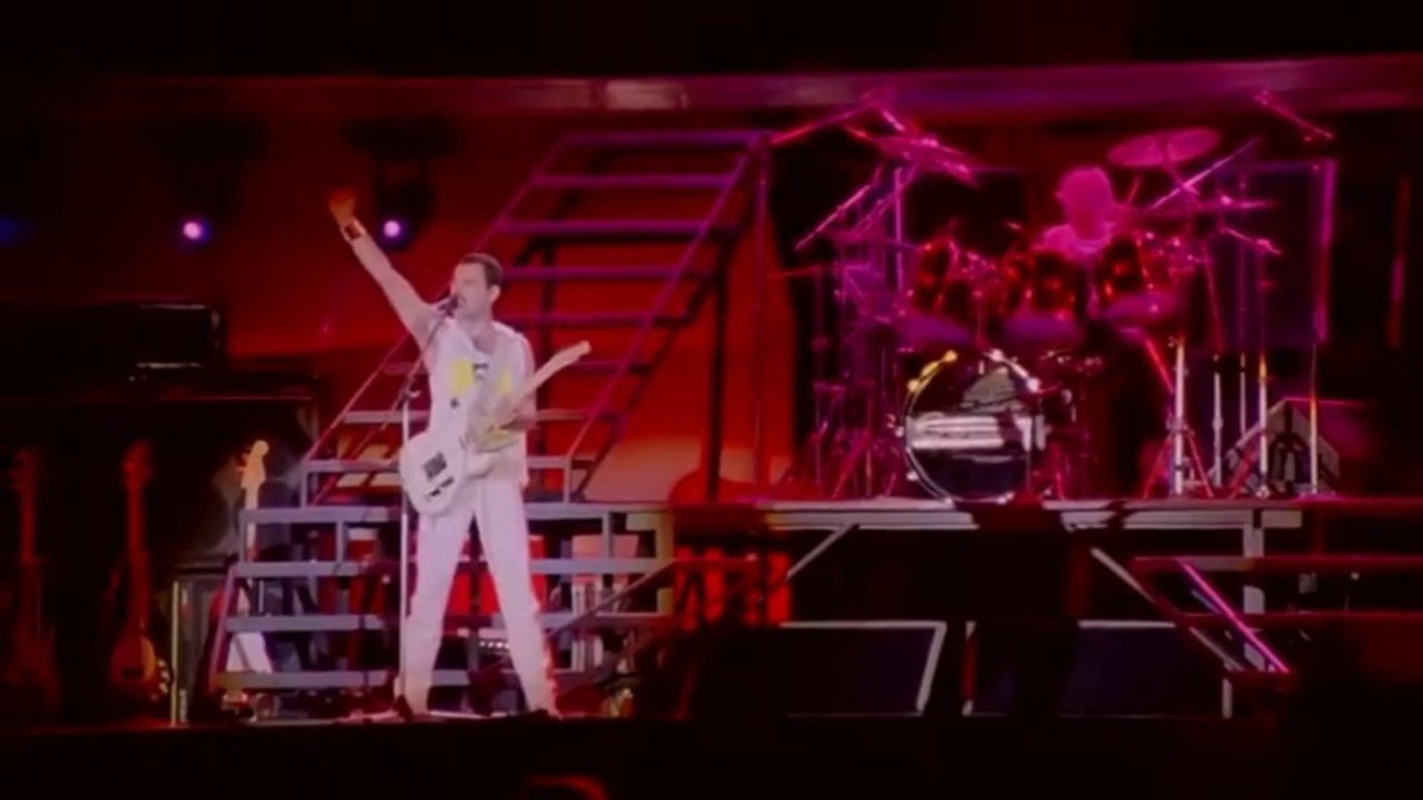 Queen: Hungarian Rhapsody Live In Budapest - Tr...