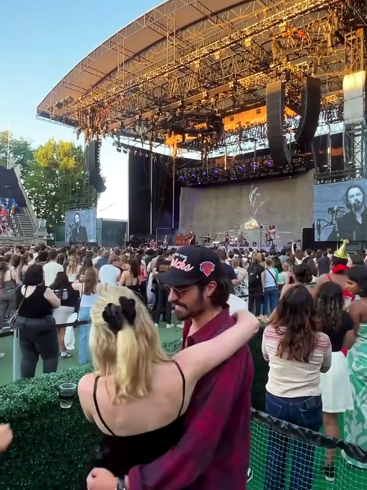 Faith Hill's daughter Maggie McGraw dances with boyfriend